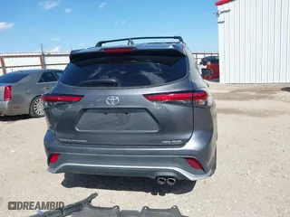 2023 Toyota Highlander L with VIN 5TDKDRBH2PS018687, listed as a IAAI auction lot 41709063 with 36,968 mi miles. Bid and sale history available at carsss.com. Image 17.