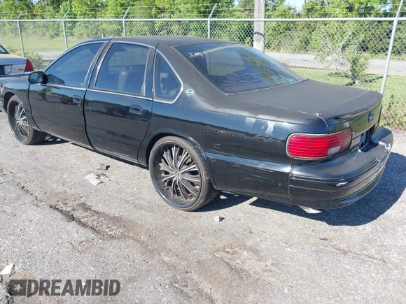 1996 Chevrolet Caprice 1SA Special Value z VIN 1G1BL52PXTR141223, wystawiony jako IAAI lot #41693524 z przebiegiem Nie podano mil oraz . Historia ofert i sprzedaży dostępna na DreamBid. Obrazek 3.