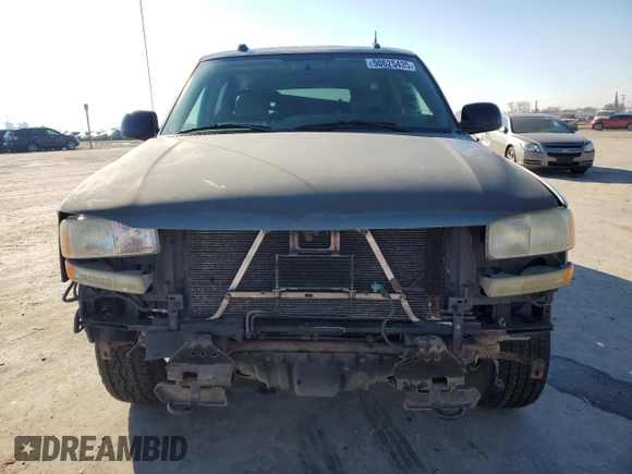 2005 GMC Yukon XL SLT with VIN 1GKFK16Z75J158678, listed as a Copart auction lot 50625435 with 217,013 mi miles and Salvage Title. Bid and sale history available at carsss.com. Image 5.