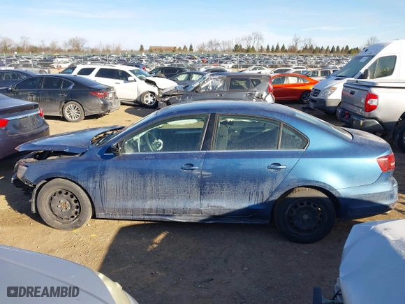 2017 Volkswagen Jetta 1.4T S with VIN 3VW167AJ9HM227650, listed as a IAAI auction lot 41275317 with 81,589 mi miles. Bid and sale history available at carsss.com. Image 14.