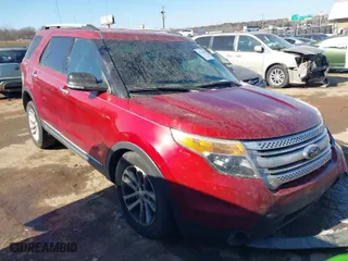 2013 Ford Explorer XLT with VIN 1FM5K7D90DGB83684, listed as a IAAI auction lot 41556438 with 173,611 mi miles. Bid and sale history available at carsss.com. Image 1.