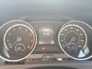2017 Volkswagen Golf с VIN WVWWF7AU7HW117070, выставлен на аукционе Copart как лот 60392975 с пробегом 83 828 миль миль и Списание • Salvage title. История ставок и продаж доступна на DreamBid. Изображение 9.