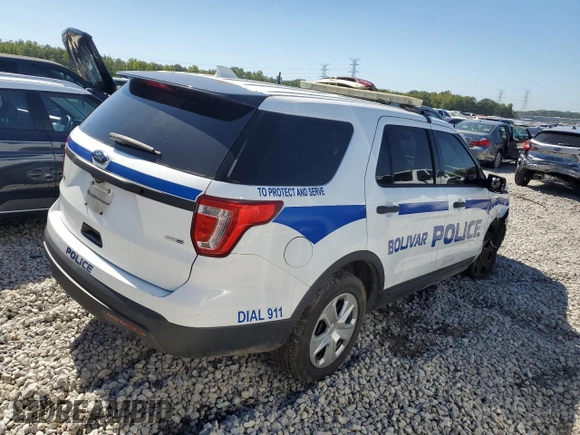 2016 Ford Utility Police Interceptor with VIN 1FM5K8AR9GGA77636, listed as a Copart auction lot 73545194 with 75,679 mi miles and Salvage Title. Bid and sale history available at carsss.com. Image 3.
