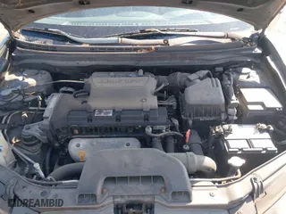 2008 Hyundai Elantra GLS with VIN KMHDU46D98U482586, listed as a IAAI auction lot 41903458 with 197,677 mi miles. Bid and sale history available at carsss.com. Image 10.