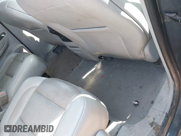 2019 GMC Acadia SLT with VIN 1GKKNULS7KZ271767, listed as a IAAI auction lot 41491921 with 122,097 mi miles and . Bid and sale history available at DreamBid. Image 8.