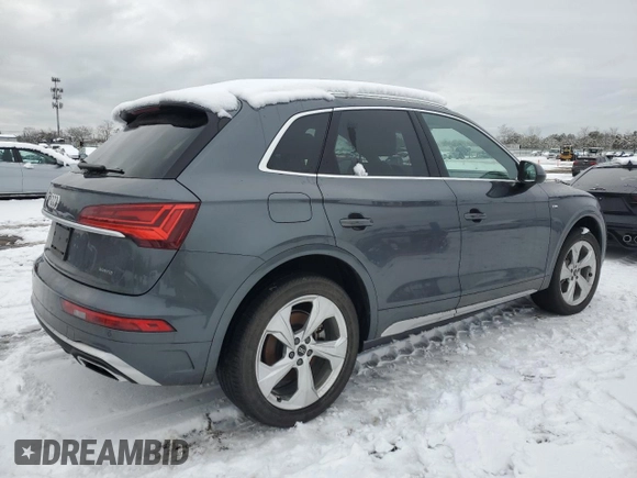 2022 Audi Q5 S line Premium Plus with VIN WA1EAAFY1N2090352, listed as a Copart auction lot 44381355 with 0 mi miles and Salvage Title. Bid and sale history available at carsss.com. Image 3.
