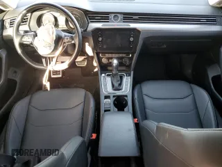 2019 Volkswagen Arteon SE z VIN WVWBR7AN4KE028231, wystawiony jako Copart lot #40588334 z przebiegiem 50 450 mil mil oraz . Historia ofert i sprzedaży dostępna na DreamBid. Obrazek 8.