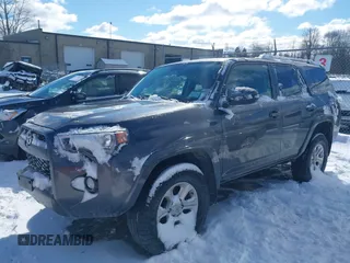 2018 Toyota 4Runner SR5 with VIN JTEBU5JR6J5536801, listed as a IAAI auction lot 41674894 with 136,859 mi miles and . Bid and sale history available at DreamBid. Image 18.