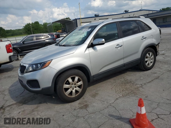 2013 Kia Sorento LX with VIN 5XYKT4A29DG370970, listed as a Copart auction lot 55015255 with 212,424 mi miles and Clean title. Bid and sale history available at DreamBid. Image 1.