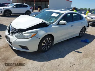 2016 Nissan Altima SR with VIN 1N4AL3AP1GC218973, listed as a IAAI auction lot 42080482 with 169,869 mi miles and . Bid and sale history available at carsss.com. Image 2.