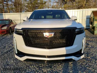 2022 Cadillac Escalade Sport Platinum with VIN 1GYS4GKL9NR313610, listed as a Copart auction lot 83071824 with 21,282 mi miles and Salvage Title. Bid and sale history available at carsss.com. Image 5.