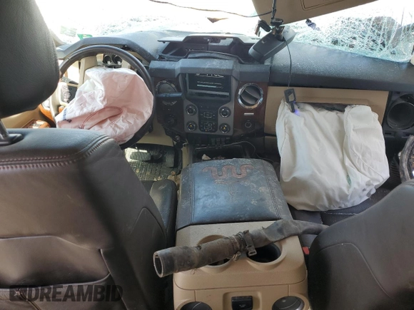 2015 Ford F-350 Platinum with VIN 1FT8W3BT7FEB84326, listed as a Copart auction lot 48031485 with 232,118 mi miles and Salvage Title. Bid and sale history available at DreamBid. Image 8.