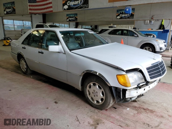 1992 Mercedes-Benz S 320 z VIN WDBGA32E4NA019320, wystawiony jako Copart lot #55062305 z przebiegiem 163 212 mil mil oraz Szkoda całkowita • Salvage title. Historia ofert i sprzedaży dostępna na DreamBid. Obrazek 4.