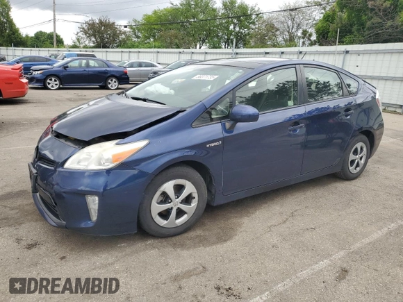 2013 Toyota Prius One z VIN JTDKN3DU6D1647995, wystawiony jako Copart lot #56371735 z przebiegiem 130 154 mil mil oraz Szkoda całkowita • Salvage title. Historia ofert i sprzedaży dostępna na DreamBid. Obrazek 1.