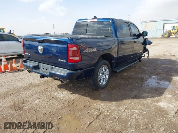 2019 Ram 1500 Big Horn z VIN 1C6SRFFT8KN767708, wystawiony jako IAAI lot #41657766 z przebiegiem 64 472 mil mil oraz . Historia ofert i sprzedaży dostępna na DreamBid. Obrazek 4.