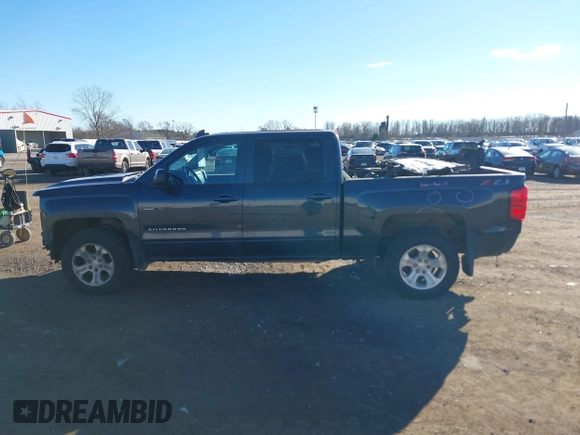 2018 Chevrolet Silverado 1500 LT with VIN 3GCUKRECXJG321396, listed as a IAAI auction lot 40851181 with 137,348 mi miles. Bid and sale history available at carsss.com. Image 14.