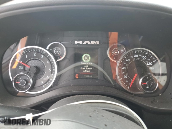 2025 Ram 1500 Big Horn z VIN 1C6RRFFG1SN523805, wystawiony jako Copart lot #57298595 z przebiegiem 3 557 mil mil oraz Szkoda całkowita • Salvage title. Historia ofert i sprzedaży dostępna na DreamBid. Obrazek 9.
