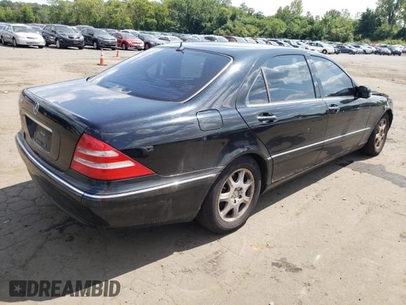 2000 Mercedes-Benz S 320/430/500 z VIN WDBNG70J8YA111998, wystawiony jako Copart lot #68190024 z przebiegiem 141 580 mil mil oraz Czysty tytuł • Clean title. Historia ofert i sprzedaży dostępna na DreamBid. Obrazek 3.