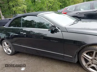 2013 Mercedes-Benz E 350 с VIN WDDKK5KF3DF185509, выставлен на аукционе IAAI как лот 42371512 с пробегом 152 462 миль миль и . История ставок и продаж доступна на DreamBid. Изображение 13.