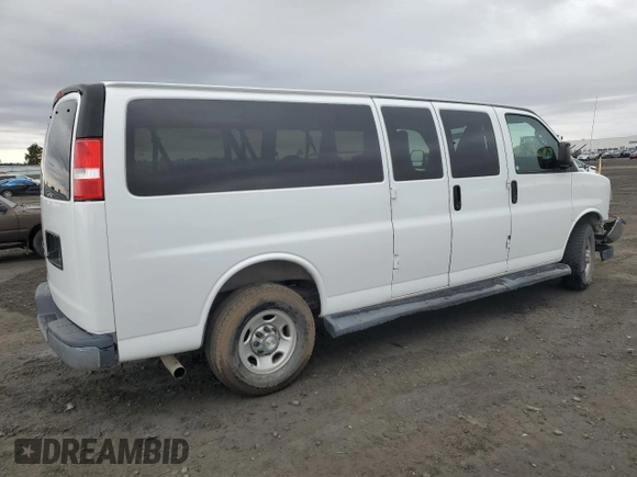 2020 Chevrolet Express Passenger LT z VIN 1GAZGPFG5L1211055, wystawiony jako Copart lot #51353985 z przebiegiem 59 271 mil mil oraz Szkody całkowita. Historia ofert i sprzedaży dostępna na DreamBid. Obrazek 3.