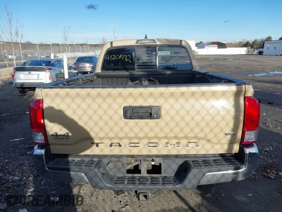 2017 Toyota Tacoma SR5 with VIN 3TMDZ5BN2HM035841, listed as a IAAI auction lot 41201932 with 177,954 mi miles. Bid and sale history available at carsss.com. Image 16.