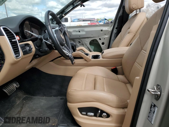 2021 Porsche Cayenne S z VIN WP1AB2AYXMDA28173, wystawiony jako Copart lot #57601645 z przebiegiem 15 901 mil mil oraz Czysty tytuł • Clean title. Historia ofert i sprzedaży dostępna na DreamBid. Obrazek 7.
