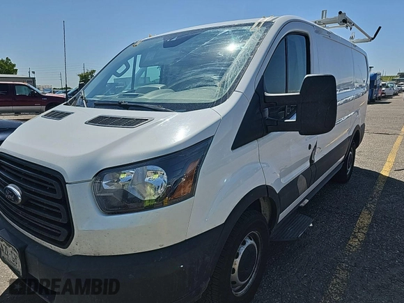 2019 Ford Transit z VIN 1FTYR1YM5KKB83053, wystawiony jako IAAI lot #42854173 z przebiegiem 196 257 mil mil oraz . Historia ofert i sprzedaży dostępna na DreamBid. Obrazek 4.