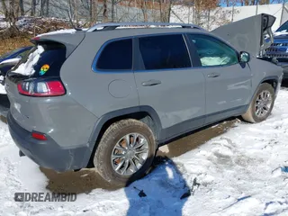 2019 Jeep Cherokee Latitude Plus with VIN 1C4PJMLB9KD469308, listed as a IAAI auction lot 41590025 with 46,676 mi miles. Bid and sale history available at carsss.com. Image 4.