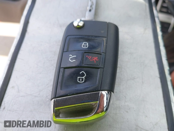 2020 Volkswagen GTI S с VIN 3VW5T7AU6LM016466, выставлен на аукционе IAAI как лот 42271819 с пробегом 37 670 миль миль и . История ставок и продаж доступна на DreamBid. Изображение 11.