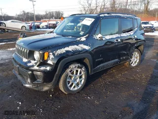 2021 Jeep Renegade Latitude with VIN ZACNJDBB6MPN16448, listed as a IAAI auction lot 41370018 with 26,847 mi miles. Bid and sale history available at carsss.com. Image 17.