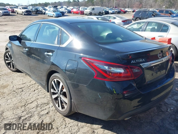 2017 Nissan Altima SR with VIN 1N4AL3AP7HC121794, listed as a IAAI auction lot 41685166 with 176,146 mi miles and . Bid and sale history available at carsss.com. Image 3.