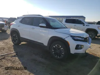 2022 Chevrolet TrailBlazer LT with VIN KL79MPSL4NB075238, listed as a Copart auction lot 69966772 with 4,877 mi miles. Bid and sale history available at carsss.com. Image 4.