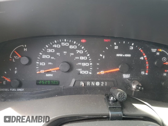 2003 Ford Excursion XLT with VIN 1FMSU41F63EA91902, listed as a Copart auction lot 50098155 with 252,972 mi miles and Salvage title. Bid and sale history available at DreamBid. Image 9.