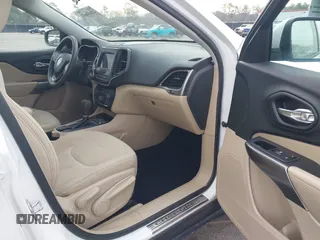 2020 Jeep Cherokee Latitude with VIN 1C4PJLCB5LD618650, listed as a IAAI auction lot 41634691 with 90,341 mi miles. Bid and sale history available at carsss.com. Image 5.