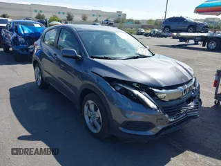 2022 Honda HR-V LX with VIN 3CZRU6H36NM744939, listed as a IAAI auction lot 41812423 with 19,910 mi miles. Bid and sale history available at carsss.com. Image 1.