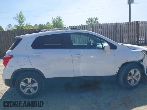 2020 Chevrolet Trax LT z VIN KL7CJLSB9LB316058, wystawiony jako IAAI lot #42084196 z przebiegiem 61 921 mil mil oraz . Historia ofert i sprzedaży dostępna na DreamBid. Obrazek 13.