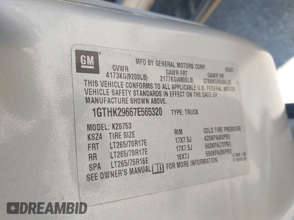 2007 GMC Sierra 2500HD SLT z VIN 1GTHK29667E565320, wystawiony jako IAAI lot #42128165 z przebiegiem 210 268 mil mil oraz . Historia ofert i sprzedaży dostępna na DreamBid. Obrazek 9.