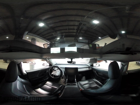 2020 Tesla Model Y Long Range z VIN 5YJYGDEE5LF041935, wystawiony jako IAAI lot #42369750 z przebiegiem 79 540 mil mil oraz . Historia ofert i sprzedaży dostępna na DreamBid. Obrazek 24.