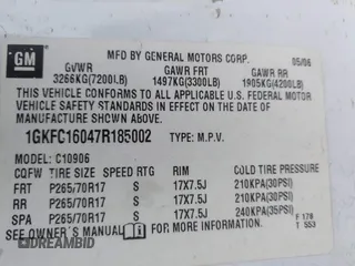 2007 GMC Yukon XL SLT with VIN 1GKFC16047R185002, listed as a IAAI auction lot 41933776 with 189,187 mi miles. Bid and sale history available at carsss.com. Image 9.