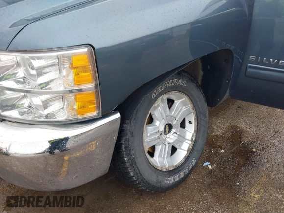 2013 Chevrolet Silverado 1500 LT with VIN 3GCPKSE76DG110353, listed as a IAAI auction lot 41947245 with 173,690 mi miles and . Bid and sale history available at DreamBid. Image 6.