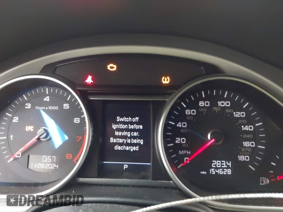 2014 Audi Q7 3.0T Premium with VIN WA1CGAFE5ED016562, listed as a IAAI auction lot 40987812 with 154,628 mi miles. Bid and sale history available at carsss.com. Image 7.