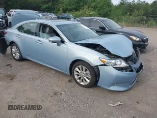 2013 Lexus ES 300h with VIN JTHBW1GG1D2008391, listed as a IAAI auction lot 42145055 with 127,722 mi miles and . Bid and sale history available at DreamBid. Image 1.