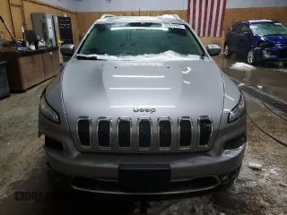 2016 Jeep Cherokee Limited with VIN 1C4PJLDB3GW216490, listed as a Copart auction lot 42949905 with 171,626 mi miles and Salvage Title. Bid and sale history available at carsss.com. Image 5.