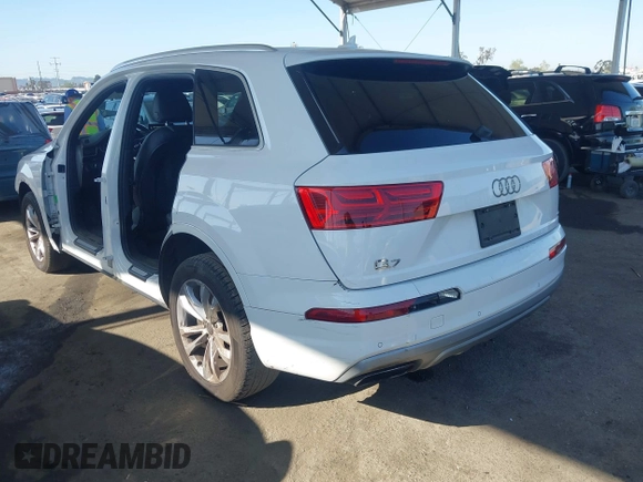 2019 Audi Q7 Premium with VIN WA1AAAF70KD037387, listed as a IAAI auction lot 41966996 with 93,245 mi miles and . Bid and sale history available at DreamBid. Image 3.