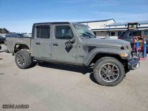 2020 Jeep Gladiator Altitude with VIN 1C6HJTAG6LL217169, listed as a Copart auction lot 47629145 with 43,475 mi miles and Salvage Title. Bid and sale history available at carsss.com. Image 4.
