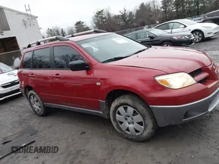 2006 Mitsubishi Outlander LS with VIN JA4LZ31F06U018534, listed as a IAAI auction lot 41800157 with 158,943 mi miles. Bid and sale history available at carsss.com. Image 13.