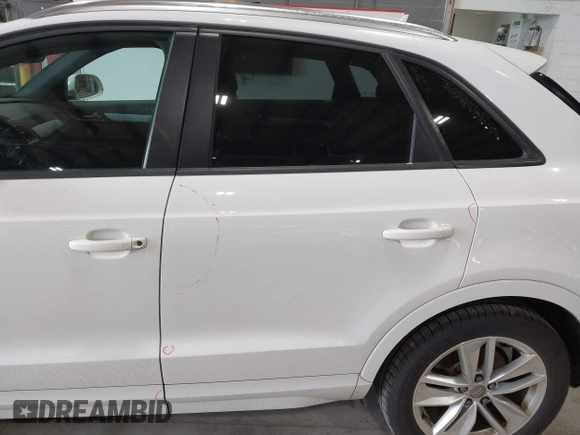 2017 Audi Q3 Premium с VIN WA1ECCFS3HR004293, выставлен на аукционе IAAI как лот 42198294 с пробегом 128 953 миль миль и . История ставок и продаж доступна на DreamBid. Изображение 17.