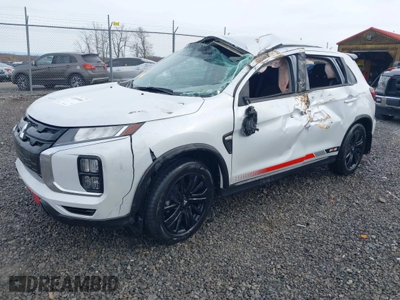 2023 Mitsubishi Outlander ES z VIN JA4ARUAUXPU007733, wystawiony jako IAAI lot #41899000 z przebiegiem 12 612 mil mil oraz . Historia ofert i sprzedaży dostępna na DreamBid. Obrazek 2.