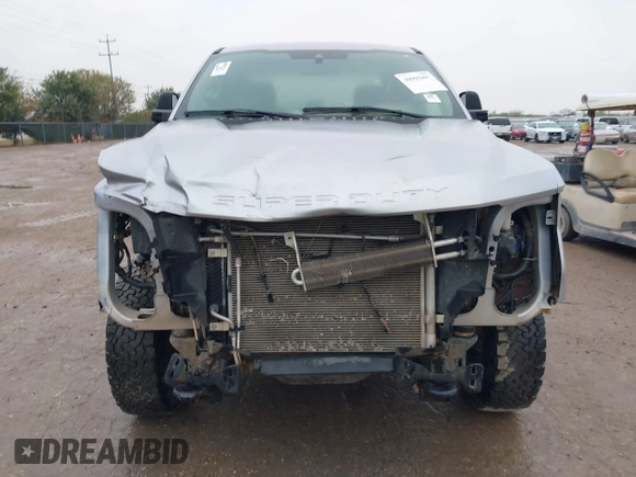2021 Ford Super Duty F-250 SRW XL with VIN 1FT7X2B63MED59598, listed as a IAAI auction lot 40995097 with 61,047 mi miles. Bid and sale history available at carsss.com. Image 13.