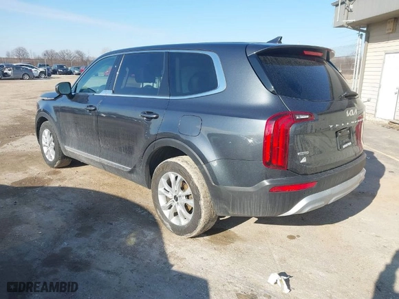 2022 Kia Telluride LX with VIN 5XYP2DHC2NG204332, listed as a IAAI auction lot 41700971 with 127,636 mi miles. Bid and sale history available at carsss.com. Image 3.